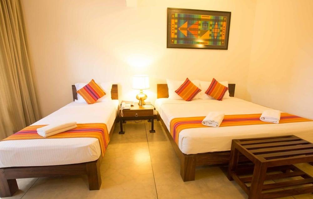 Jaffna Heritage Hotel Екстериор снимка