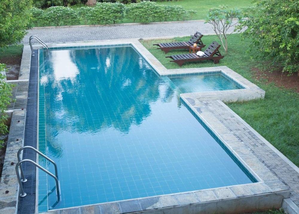 Jaffna Heritage Hotel Екстериор снимка